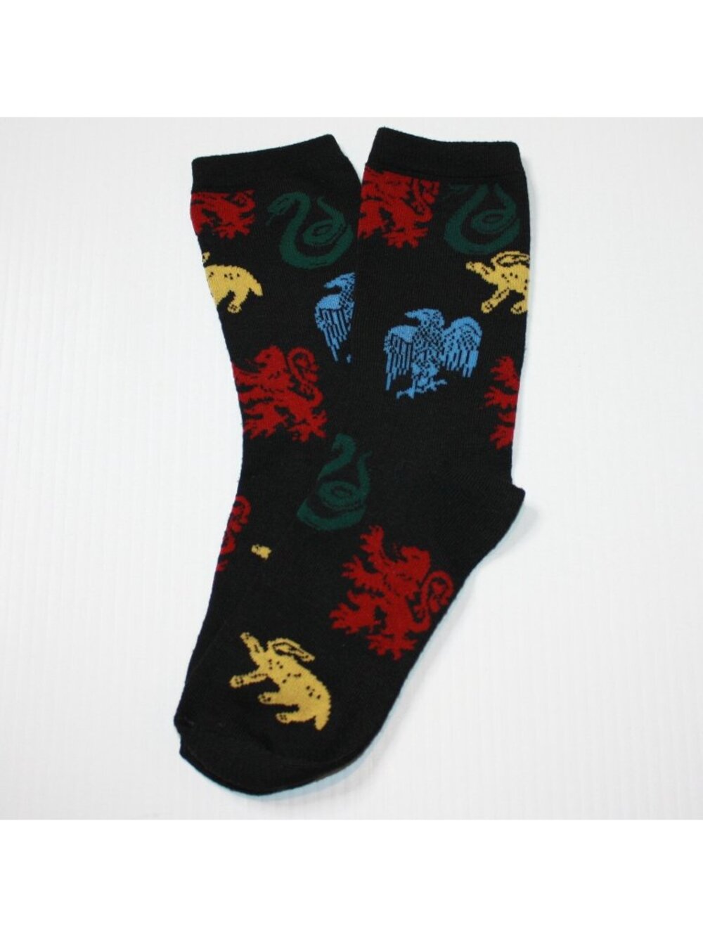 Harry Potter Multicolor House Mascot Symbol Print Crew Socks Shoe size 6-12 NWOT